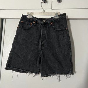 Levi's Ribcage black jean cutoff shorts size 27